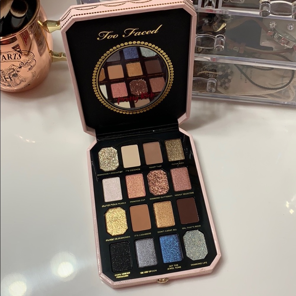 Too Faced Pretty Rich palette - Picture 4 of 5